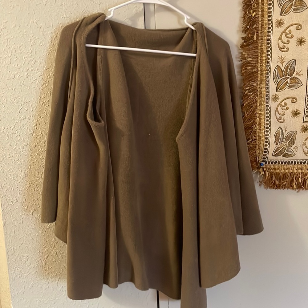 Shaw/ cover-up that have versatile style